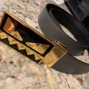 sz34 Fendi Belt paid $550 selling for $275